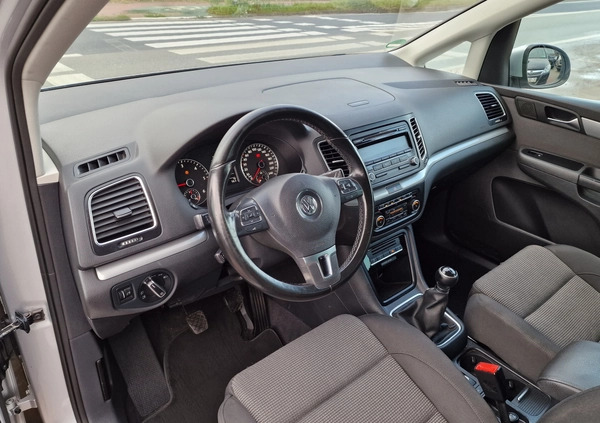 Volkswagen Sharan cena 42900 przebieg: 222000, rok produkcji 2011 z Sosnowiec małe 277